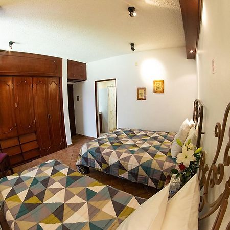 Hotel Meson De Los Remedios 모렐리아 외부 사진