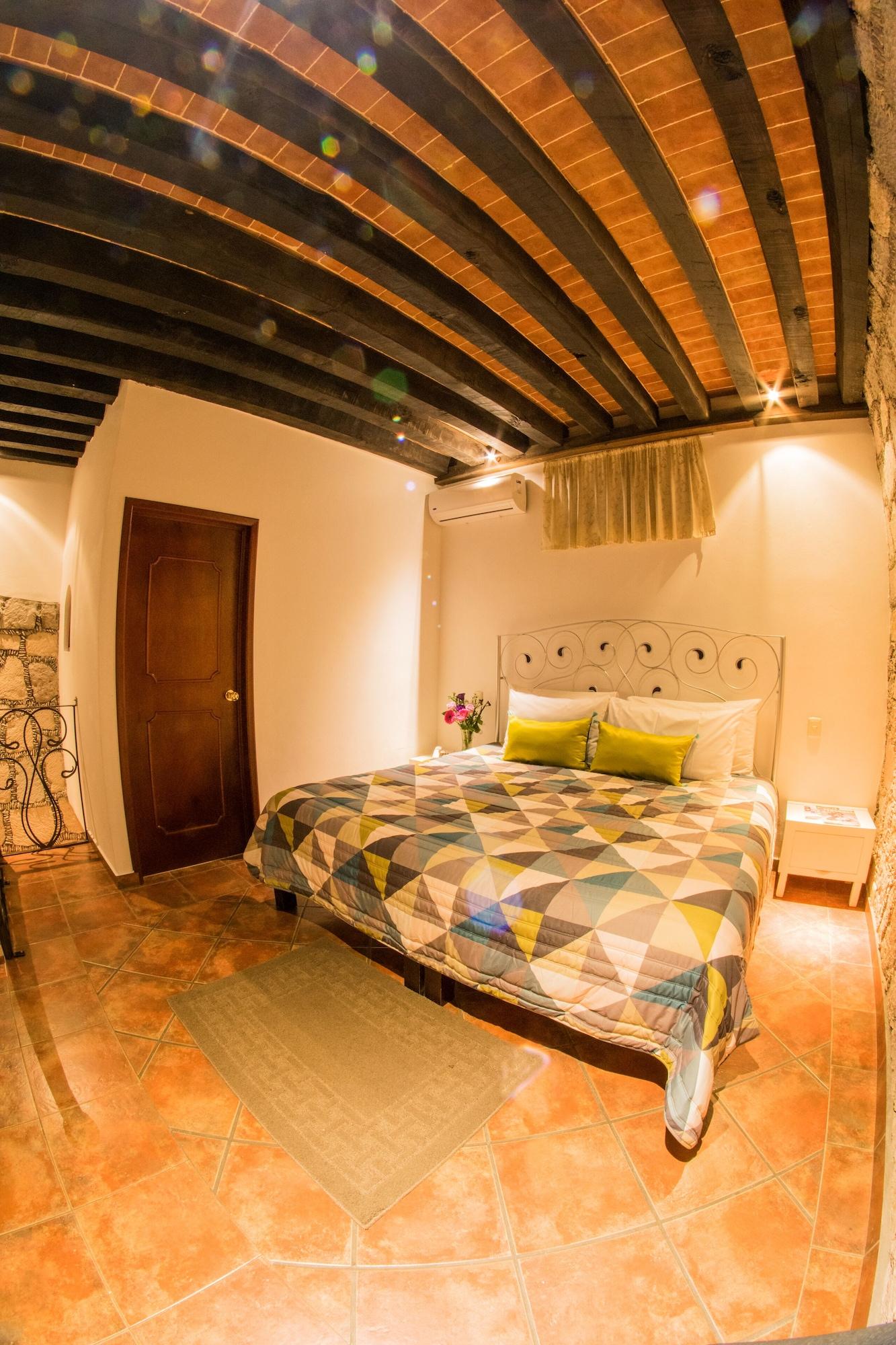 Hotel Meson De Los Remedios 모렐리아 외부 사진