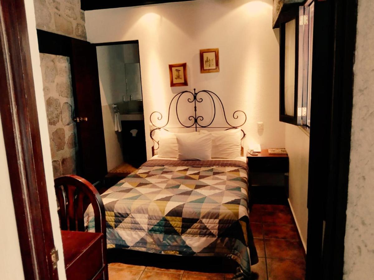Hotel Meson De Los Remedios 모렐리아 외부 사진